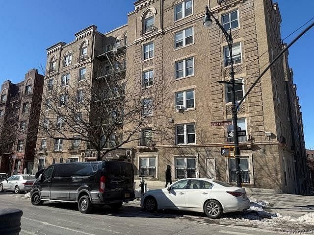 1075 Grand Concourse #3C