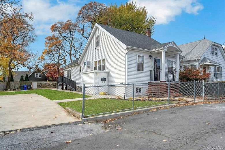 107E Edgewater Park #107E