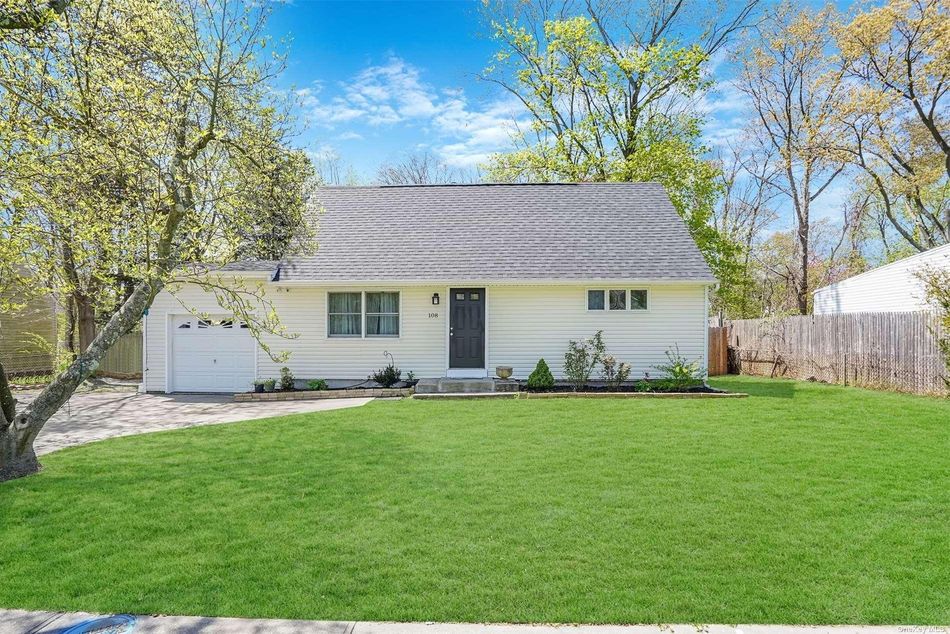 Image 1 of 26 for 108 Marshall Drive in Long Island, Selden, NY, 11784