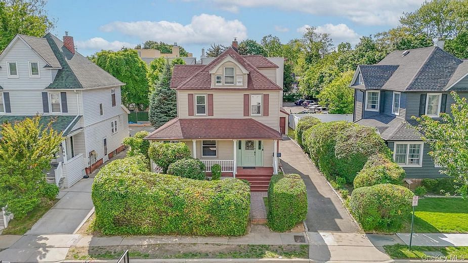 108 N Forest Avenue