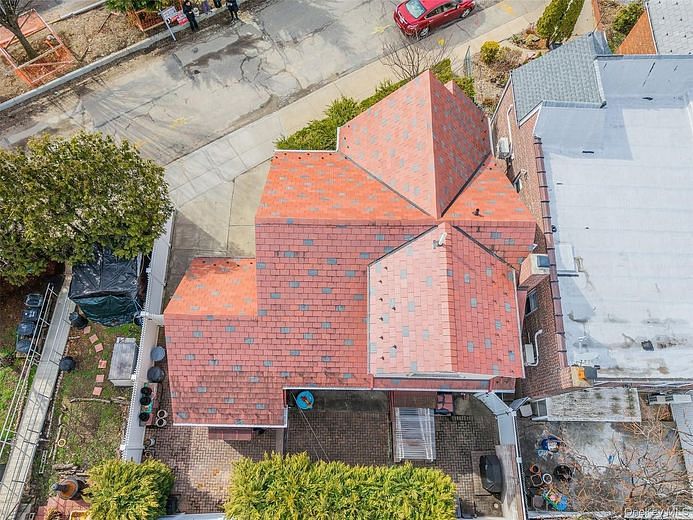 10825 Union Turnpike