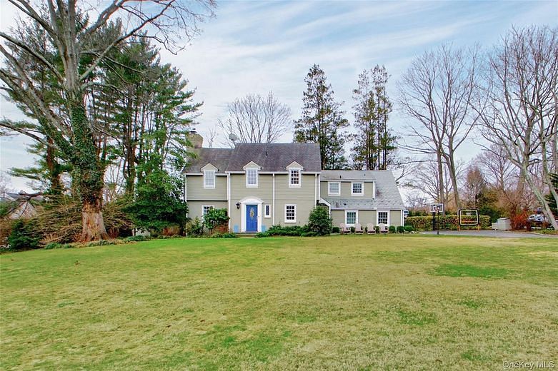 109 Country Club Drive