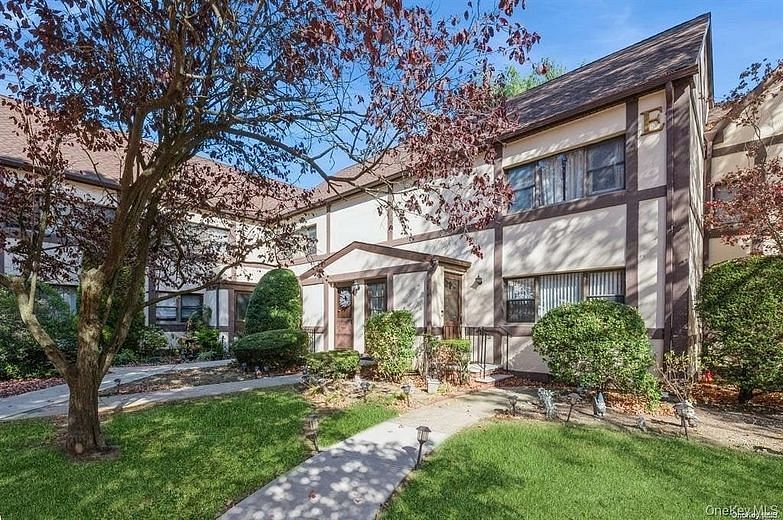 109 Fifteenth Street #D2