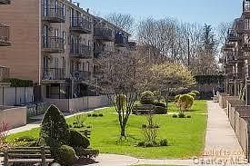 1091 E 72nd Street #20