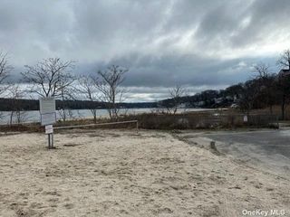Image 1 of 23 for 1091 Washington Drive in Long Island, Centerport, NY, 11721