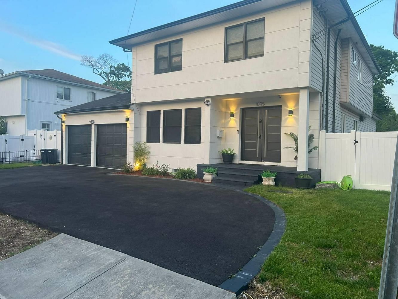 Image 1 of 15 for 1095 Lynn Place in Long Island, Hempstead, NY, 11598