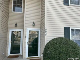 Image 1 of 18 for 1096 Savoy Drive #1096 in Long Island, Melville, NY, 11747