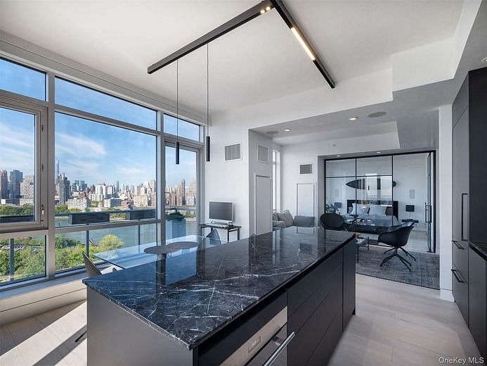 11-24 31st Avenue #18B