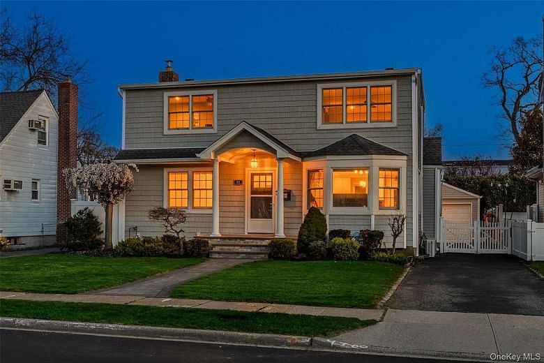 11 Airway Drive