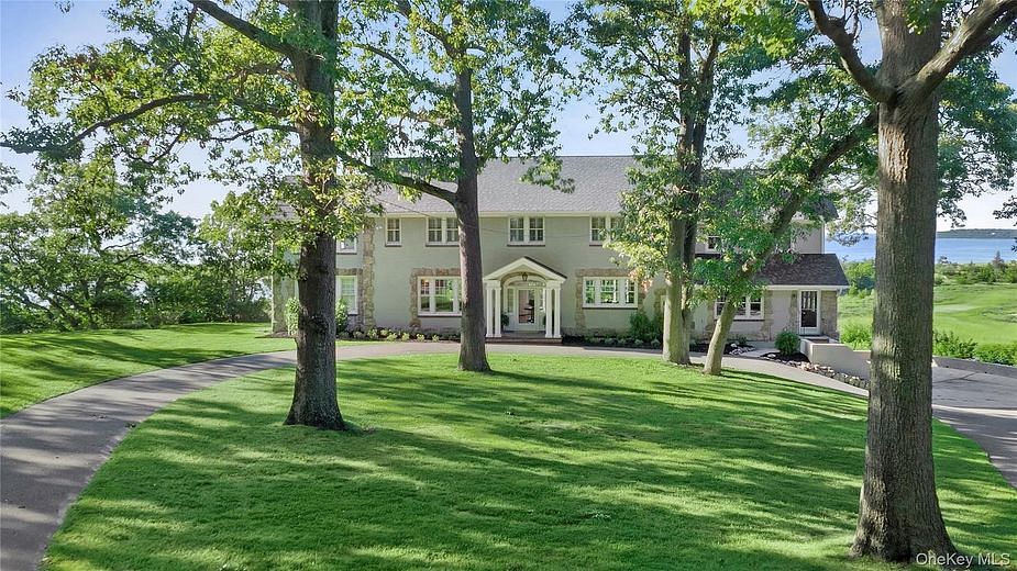 11 Arbutus Lane