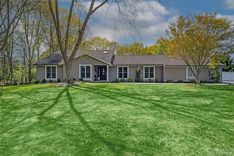 11 Arrowood Drive