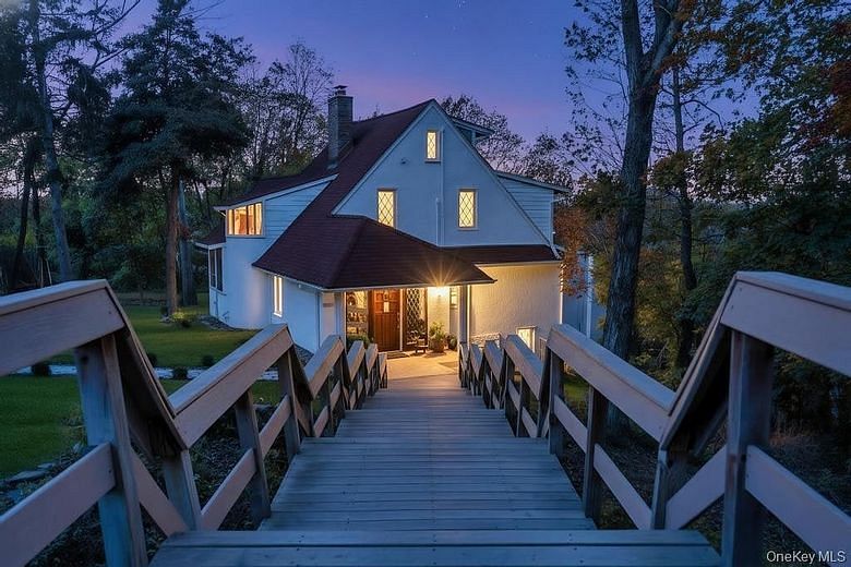11 Buena Vista Road
