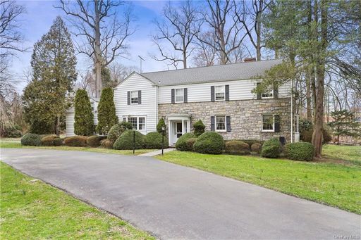 Image 1 of 28 for 11 Clinton Lane in Westchester, Harrison, NY, 10528