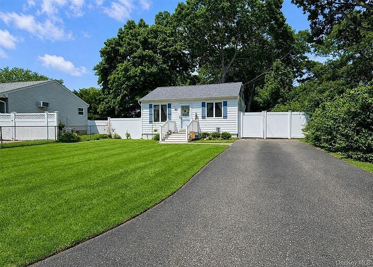 11 Cooke Avenue