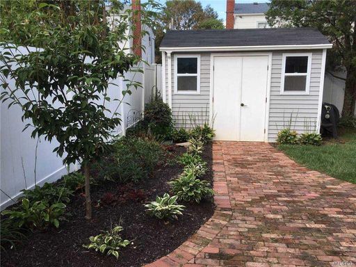 Image 1 of 20 for 11 Crawford Ct in Long Island, Huntington Sta, NY, 11746