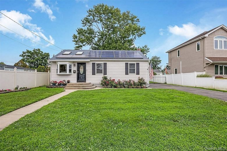 11 Delano Place