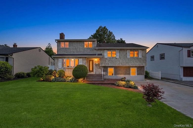 11 Edgewood Drive