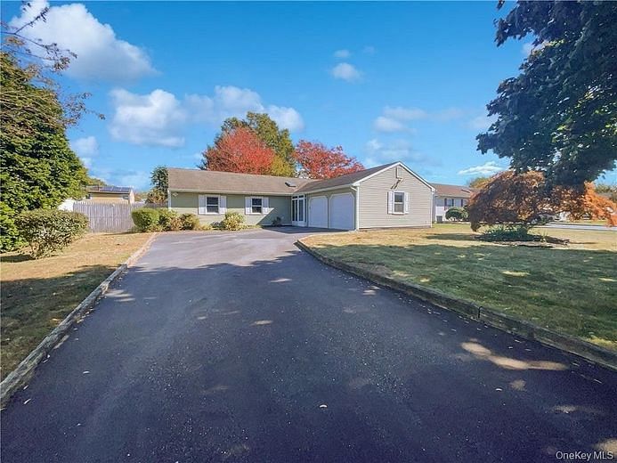 11 Frost Valley Drive