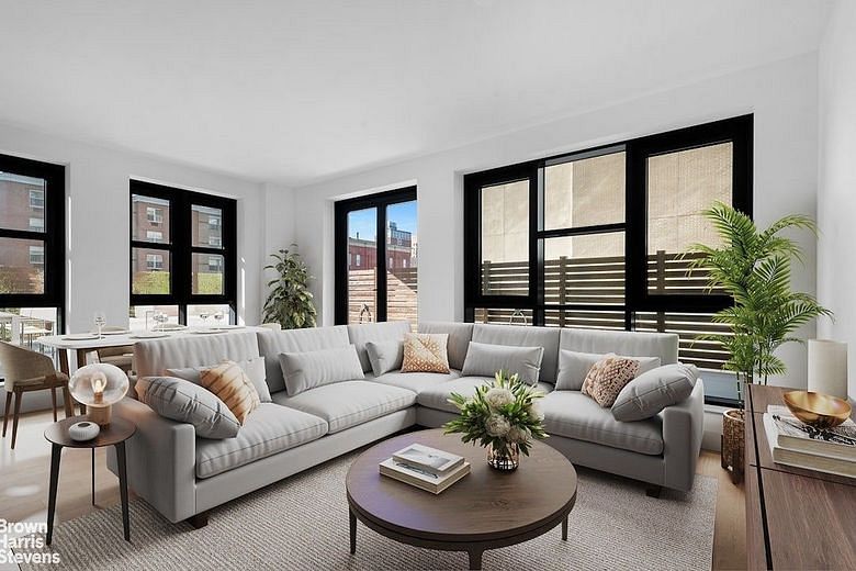 11 Hancock Place #304