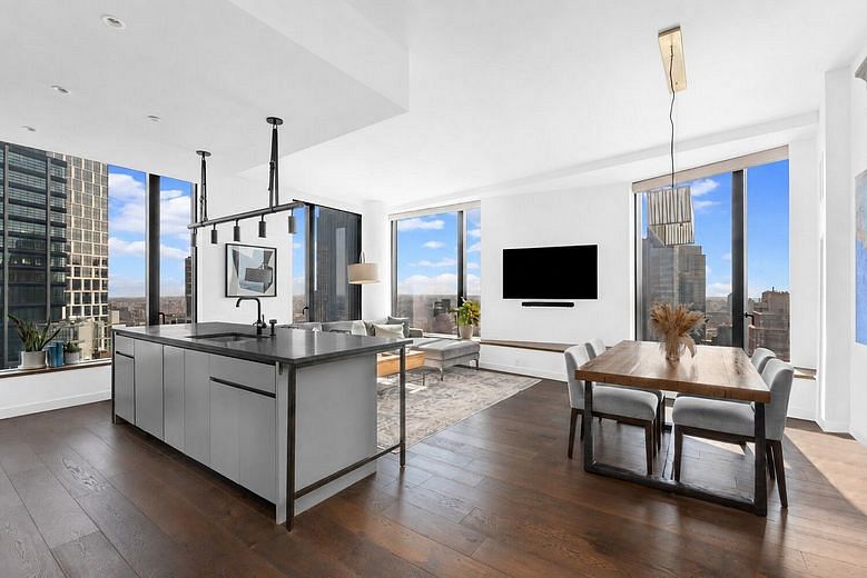 11 Hoyt Street #37B