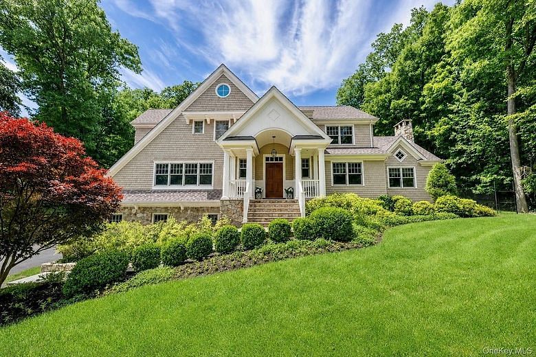 11 Long Pond Road