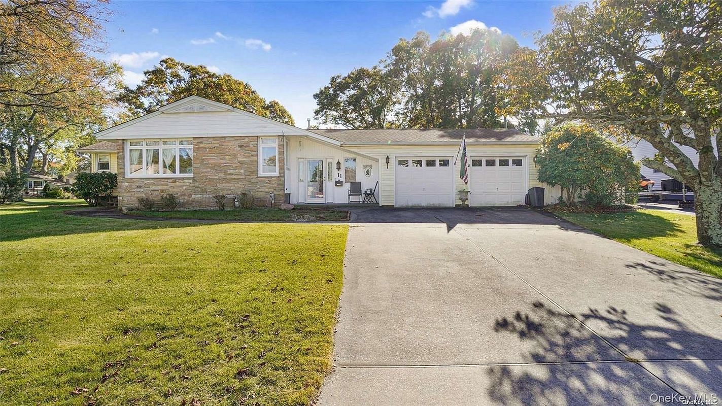 Image 1 of 18 for 11 Norman Drive in Long Island, Centereach, NY, 11720
