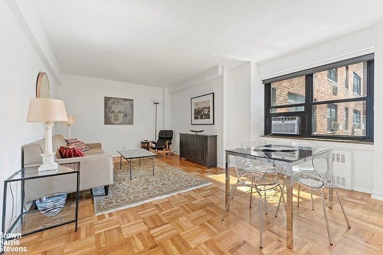 11 Riverside Drive #14OW