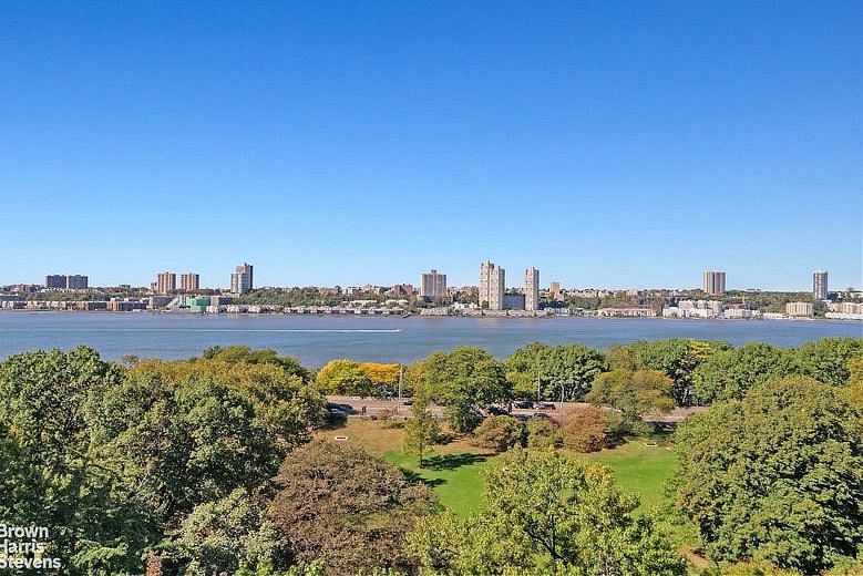 11 Riverside Drive #9DEW