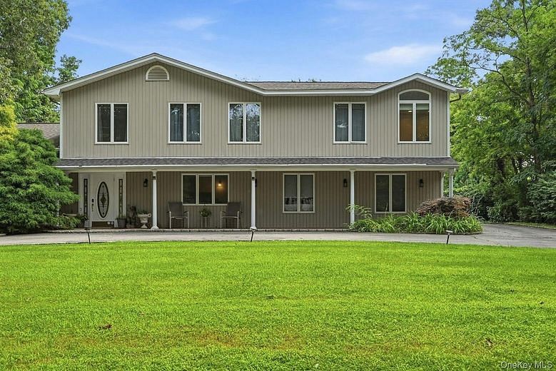 11 Soundview Drive