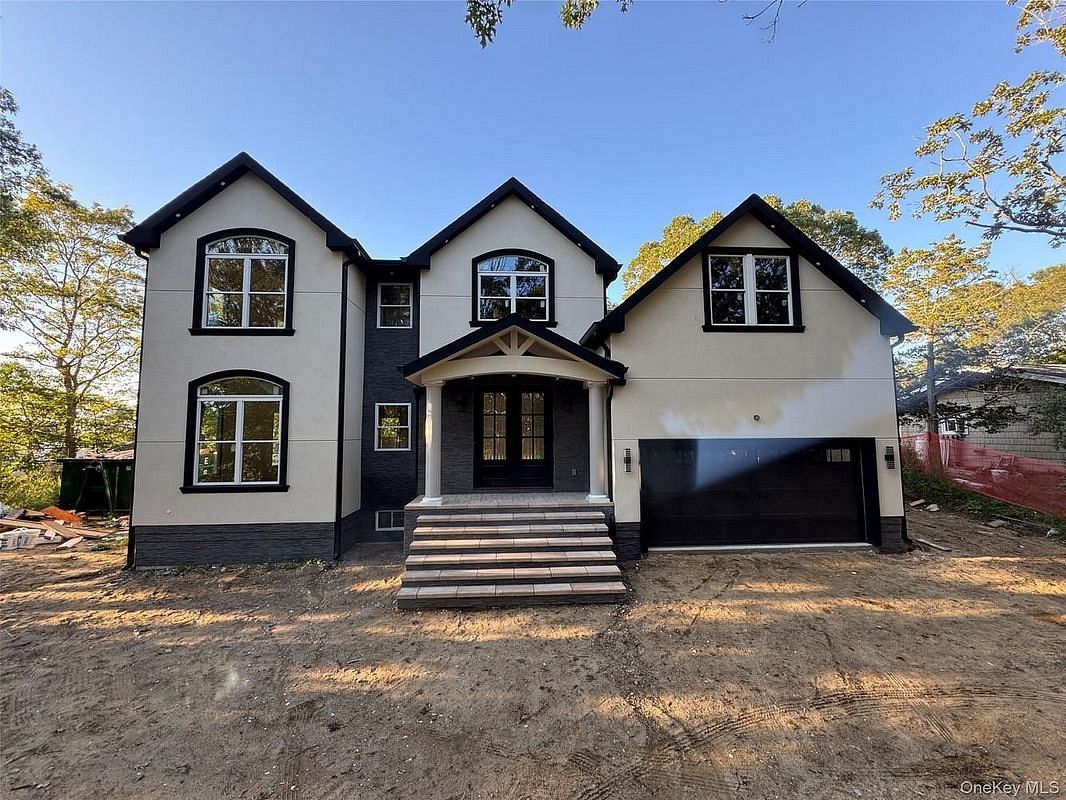 Image 1 of 8 for 11 Sunrise Place in Long Island, Farmingville, NY, 11738