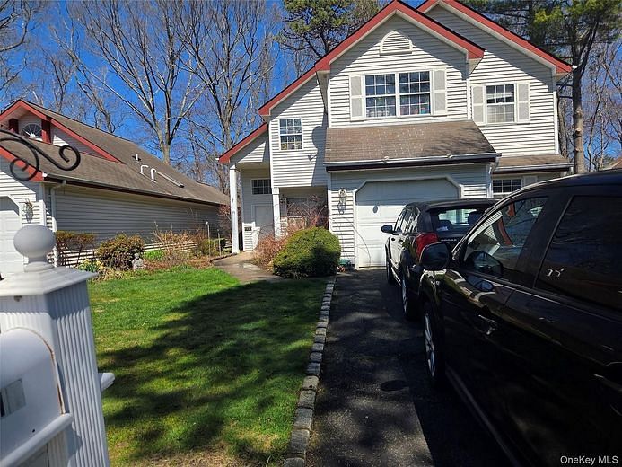 11 Turnberry Court