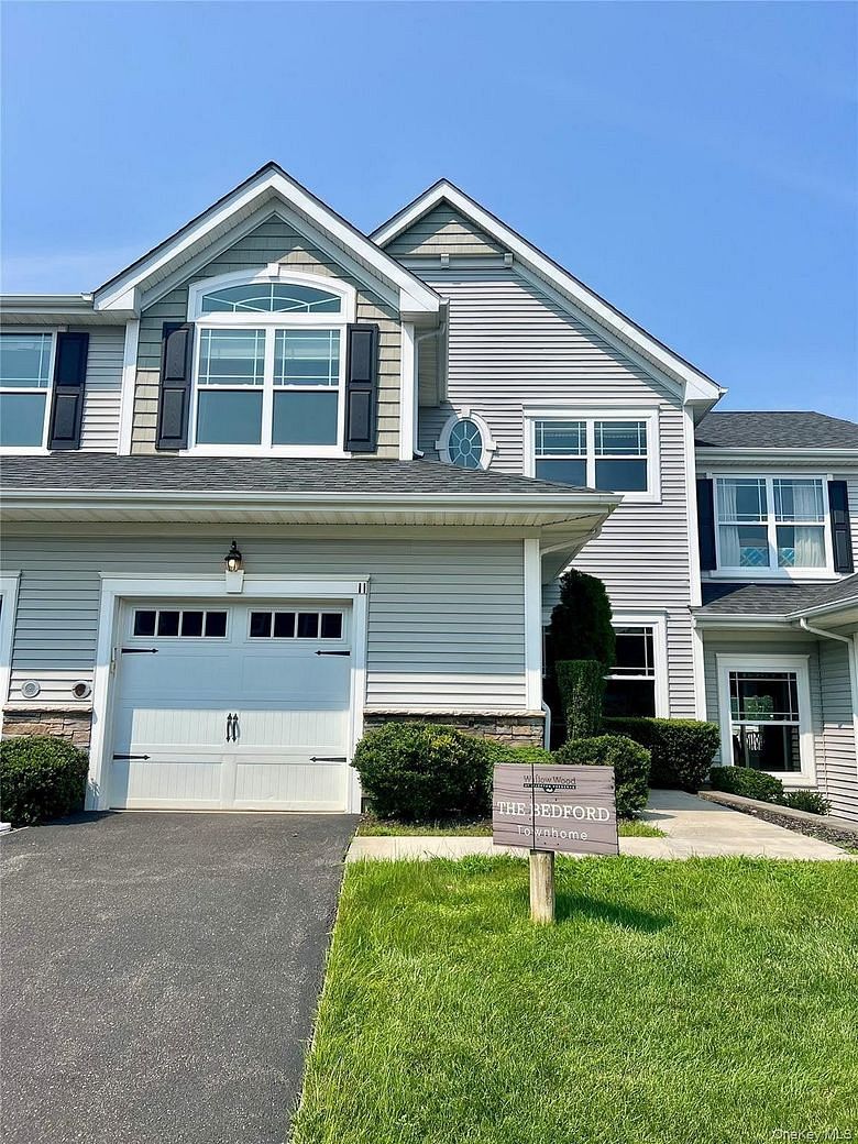 11 Willow Terrace #11