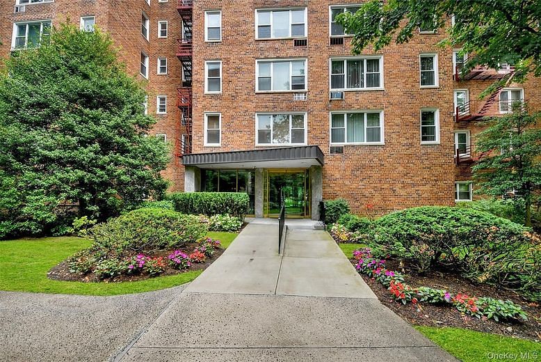 110 Dehaven Drive #416