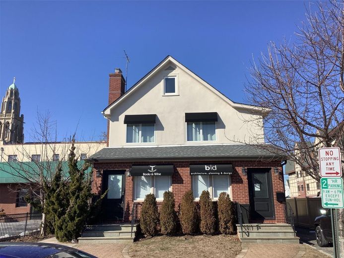 110 North Park Avenue