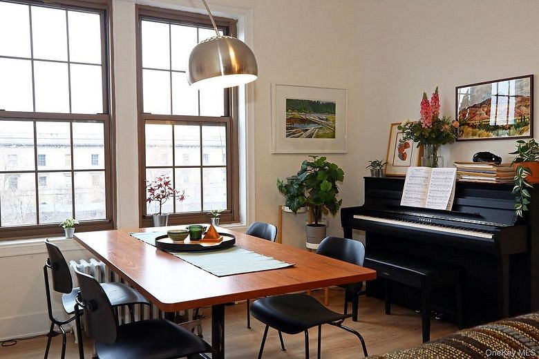 1100 Grand Concourse #4B