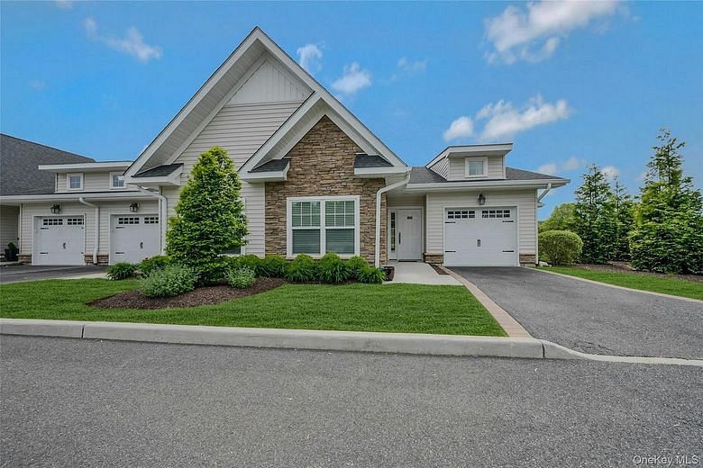 1101 Fox Hill Drive #1101