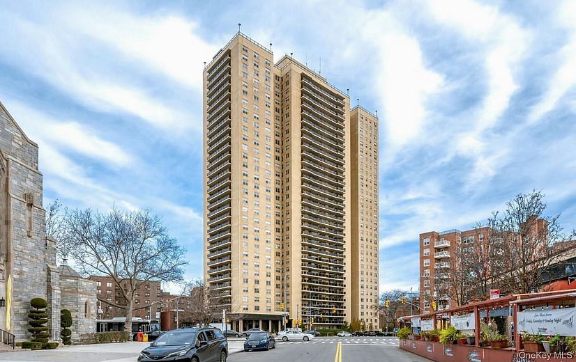 11011 Queens Boulevard #3M