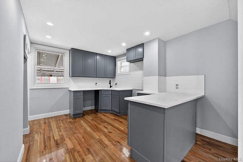 11019 Liverpool Street