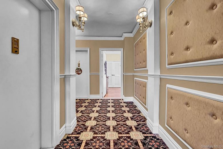 111 7th Street #304