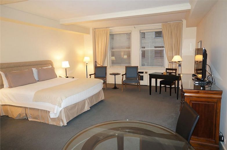 111 East 56th Street #409