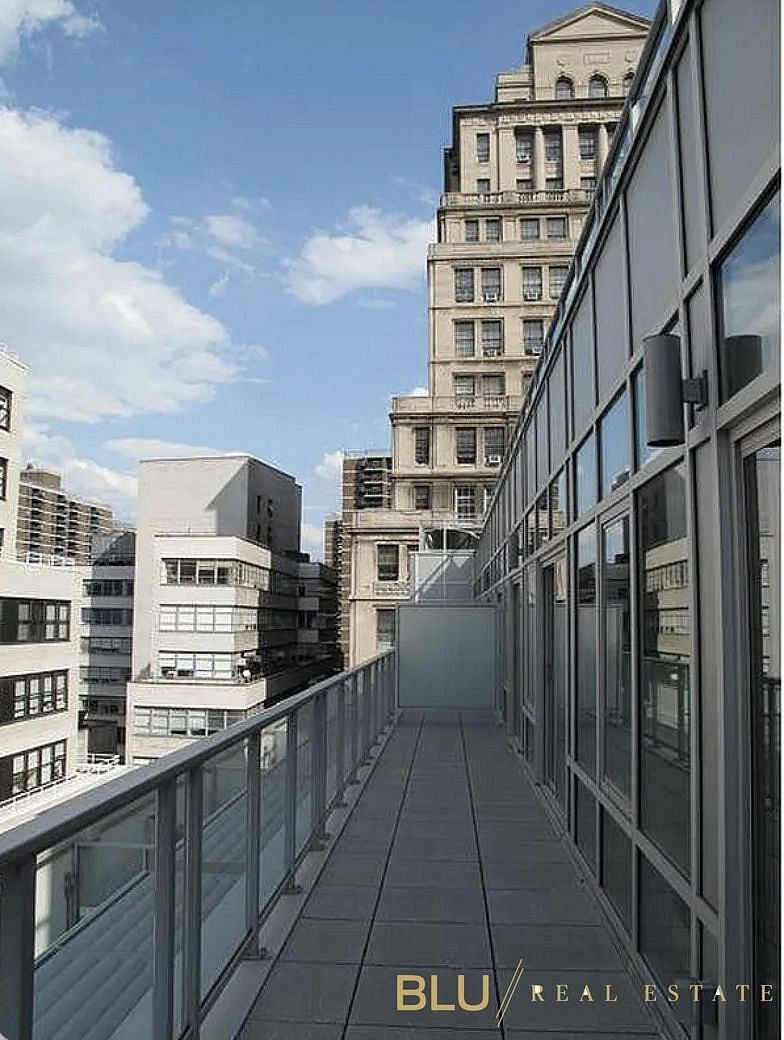 111 Fulton Street #PH202