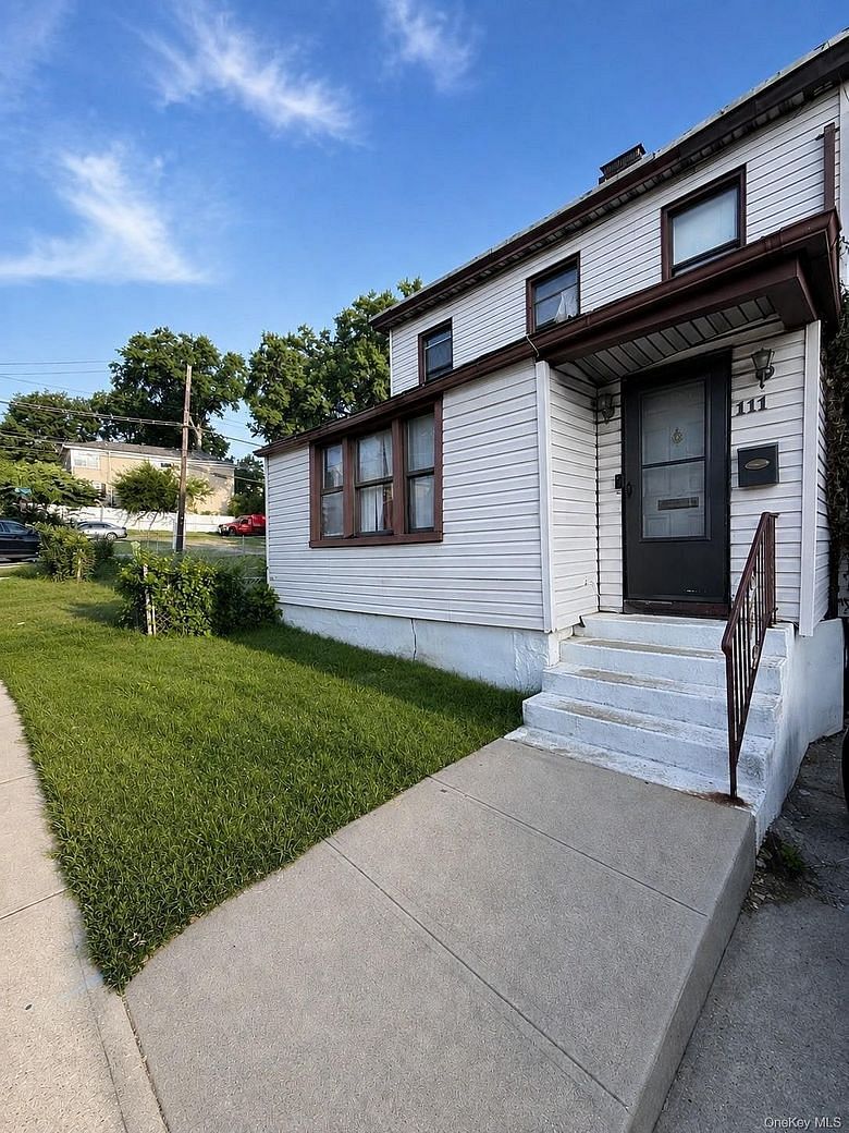 111 Lincoln Avenue