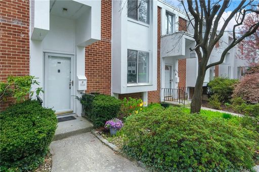 Image 1 of 36 for 1114 Colony Drive in Westchester, Greenburgh, NY, 10530