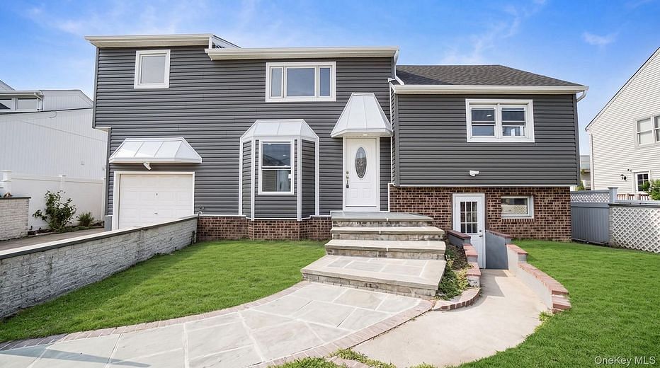 1115 Jackson Place
