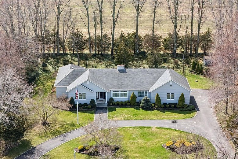 1115 White Eagle Drive