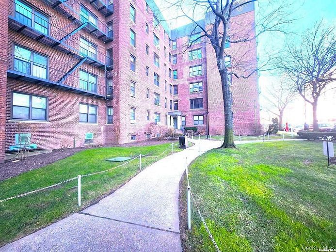 112-24 Northern Boulevard #3E