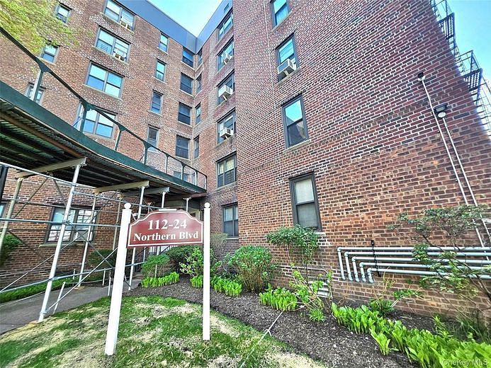 112-24 Northern Boulevard #3E