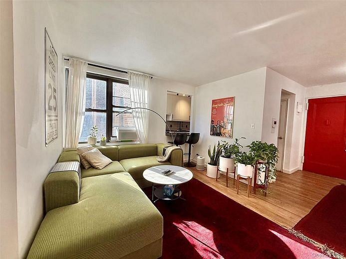 112-30 Northern Boulevard #2A