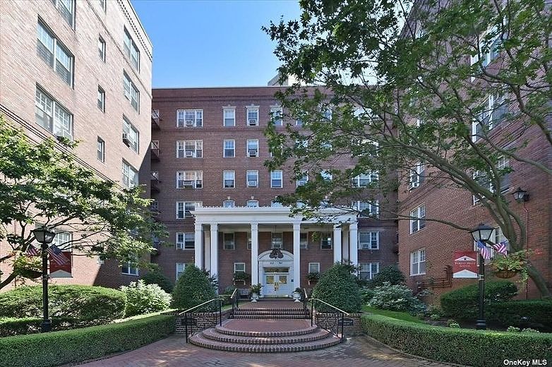 Image 1 of 36 for 112-50 78th Avenue #4h in Queens, Forest Hills, NY, 11375