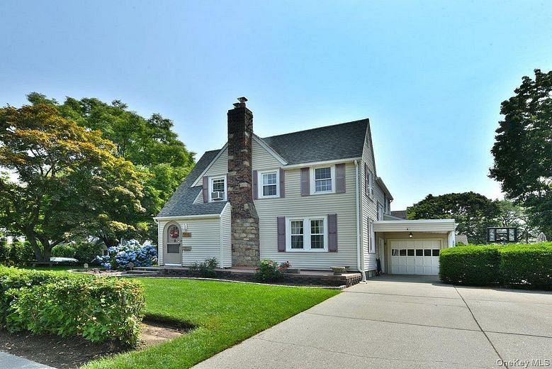 112 Cambridge Avenue